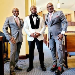 Meet your Posher, Emicoco